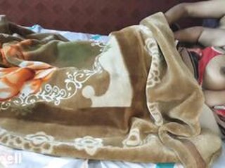 Relaxing Indian mother dragged into a morning XXX affair with her stepson