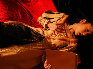 Solo play of Suzuki Chao in princess costume with dildo